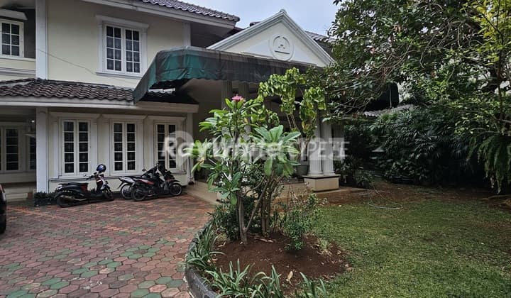 Rumah Asri Dan Terawat Di Pejaten Barat Kemang