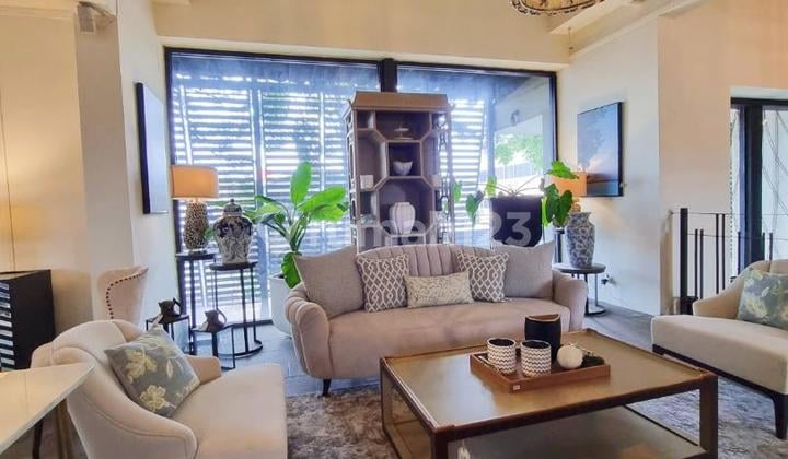 Rumah Dijual Strategis Area Komersil Di Kemang Jakarta Selatan