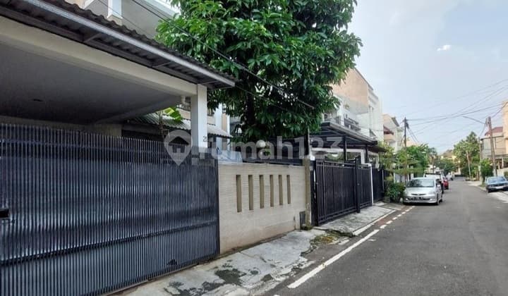 Rumah Cantik Siap Huni Pondok Indah Jakarta Selatan