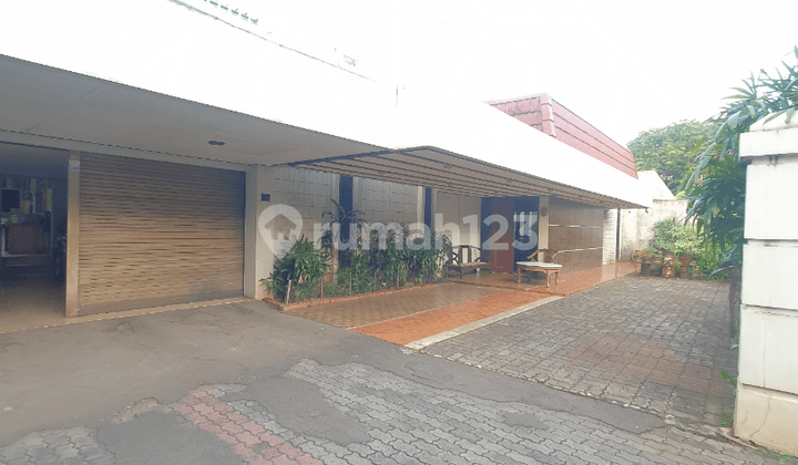 Rumah 2lt Dalam Komplek Di Simprug Pondok Indah Jakarta Selatan