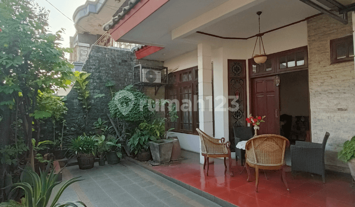 Rumah Siap Huni Kebayoran Baru Dekat Wolter Monginsidi