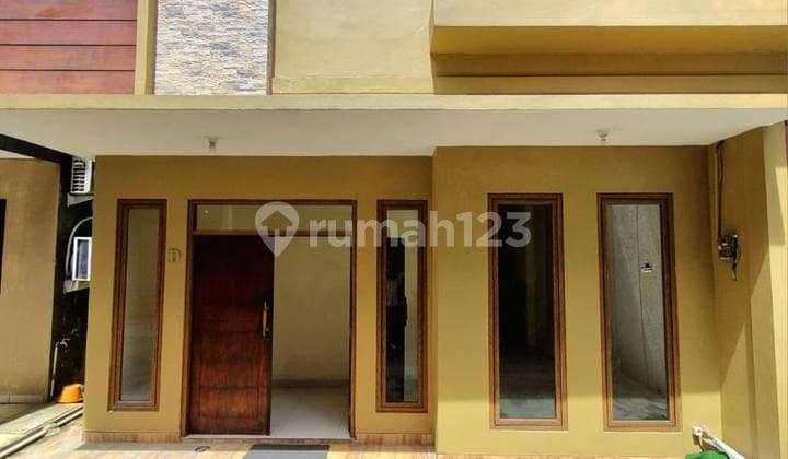 Nice House For Sale In Pejaten South Jakarta