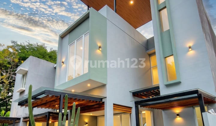 Rumah Industrial Style Dalam Kawasan Elit Kebayoran Bintaro