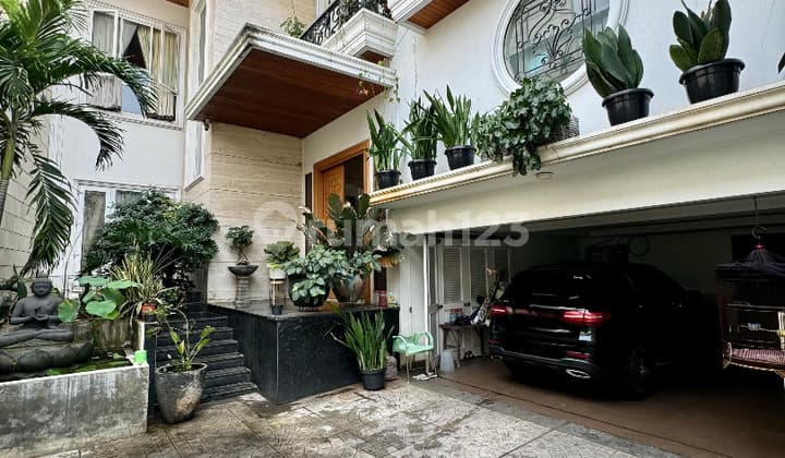 Rumah Mewah Dekat Stasiun MRT Cipete, Lingkungan Hunian