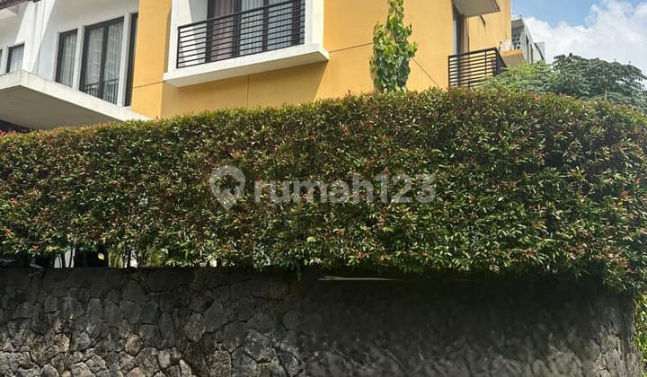 Rumah Cantik Murah Dalam Perumahan Veteran Raya Bintaro Jakarta Selatan