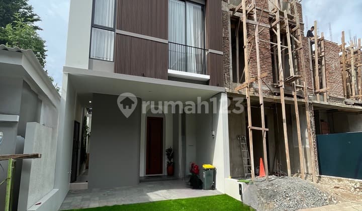 Brand New House Inside Lebak Bulus Complex, South Jakarta