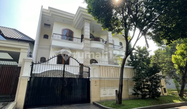 Beautiful Luxury House in Pondok Indah, South Jakarta