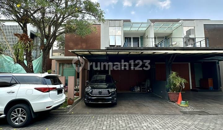 Rumah 4 Kamar Tidur Private Pool Dalam Townhouse di Ampera Kemang