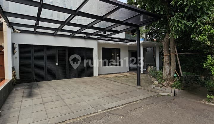 Rumah Bagus Pool Dalam Komplek di Duren Tiga Mampang Prapatan
