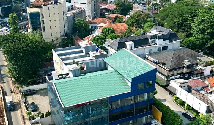Gedung Komersial 5 Lantai Pusat Bisnis di Menteng Jakarta Pusat