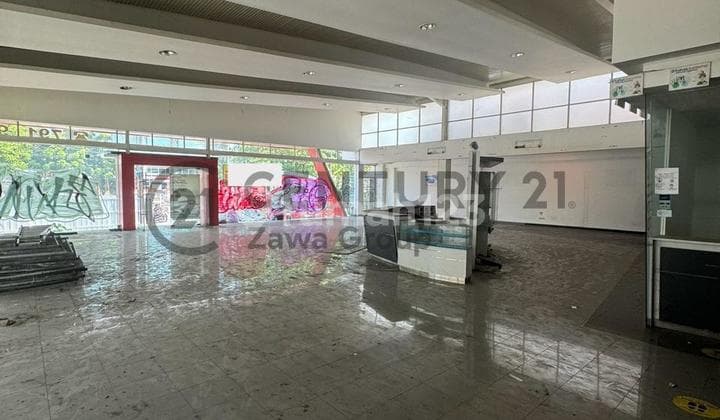 Dijual Bangunan Ex Showroom Di Mampang Prapatan Jakarta Selatan