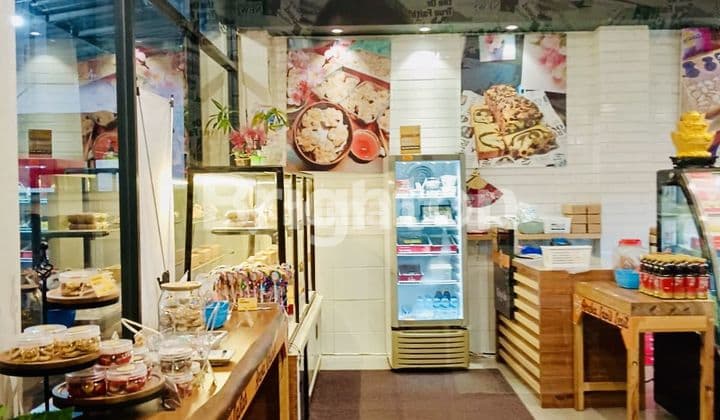 JUAL / SEWA RUKO DAERAH KOTA WISATA, SANGAT STRATEGIS. COCOK UNTUK USAHA BAKERY, RESTO, ETC. DEKAT LIVING WORLD KOTA WISATA