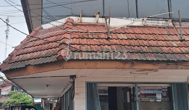 Quick Sale: Cibubur Indah Shop House with SHM, Corner Position, Size 4x17m²