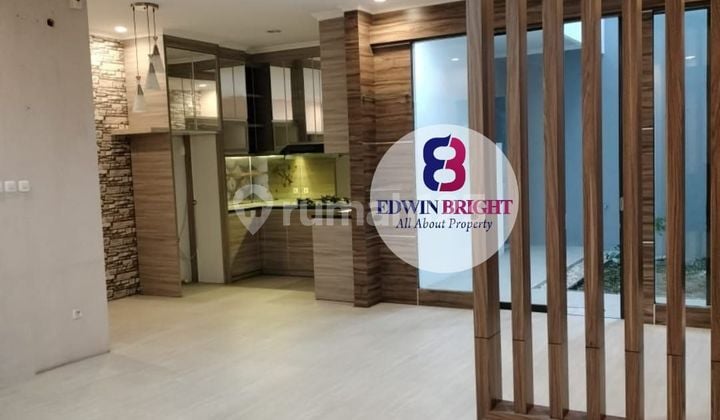 Beautiful 2-story house ready to occupy in elite cluster Ciputat