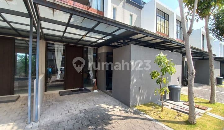 Rumah 2 Lantai Siap Huni di Grand Sunrise Menganti Gresik