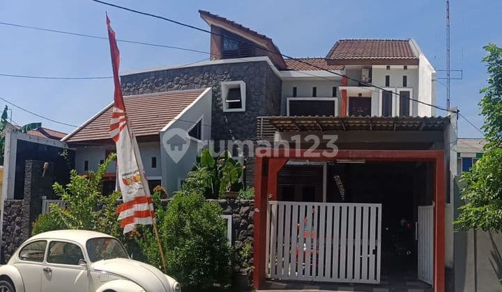 Well-Maintained 2-Story House Ready to Occupy in Gayungsari, South Surabaya