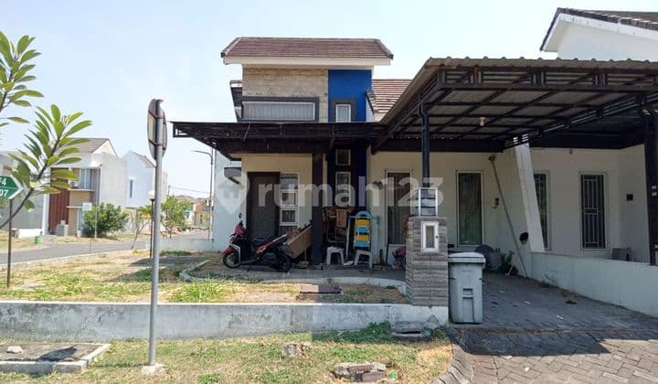 Ready-to-Occupy 1.5-Story House, Ladiva Green Hill, Menganti, Gresik.