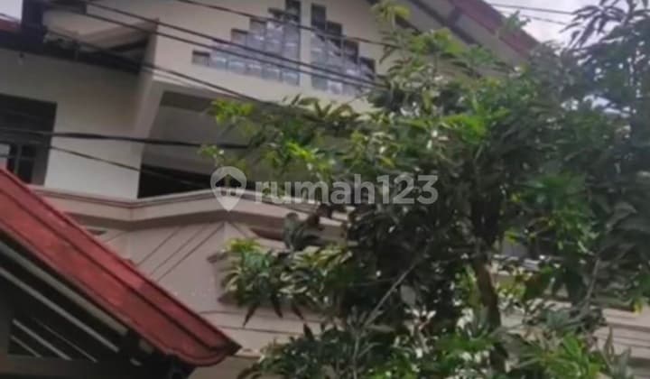 2-Story Ready-to-Occupy Single House, Beautiful, Gayungan, Surabaya