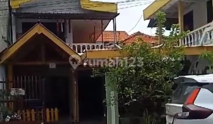 Rumah Kost Full Penghuni Pusat Kota Surabaya