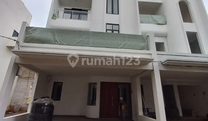 2.5-Story House in Pondok Kelapa, Very Strategic Location