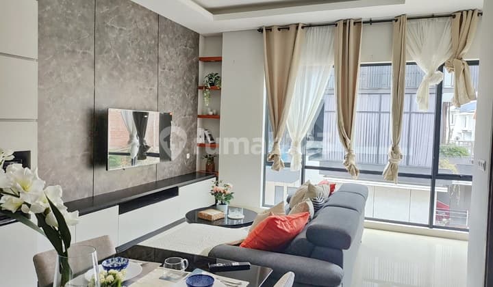 Rumah Dijual Design Modern Furnish di Setraduta Royal Grande 03