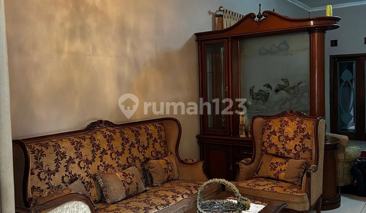Rumah Dijual Nyaman Siap Huni di Batununggal Indah, Bandung