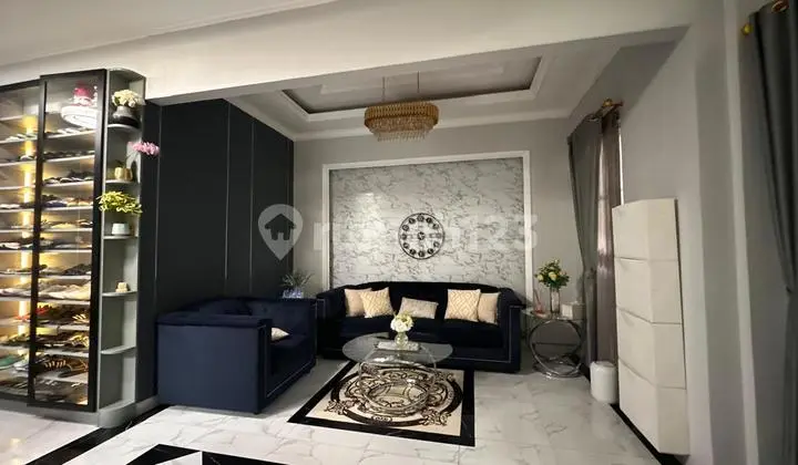 Rumah Dijual Bagus Full Furnish di Green Caraka Residence 30