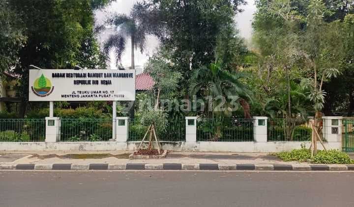 For Rent: House for Office, Business in Prime Location Central Jakarta