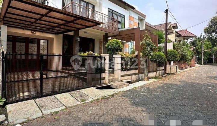 For Sale: Nice, Very Comfortable House to Live In, with Front and Back Gardens, Ready to Occupy