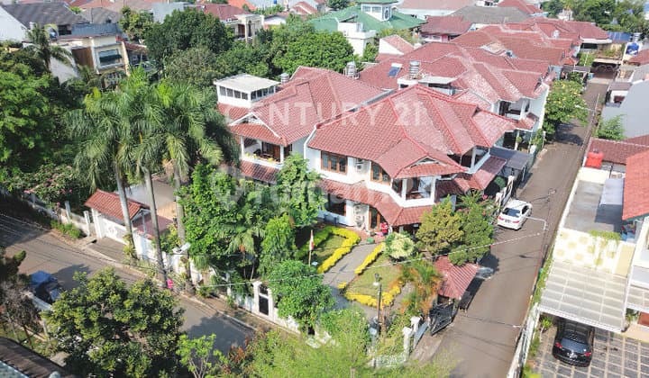Rumah Eklusive 2 Lantai 5 Menit Tol Tanah Kusir Jakarta Selatan
