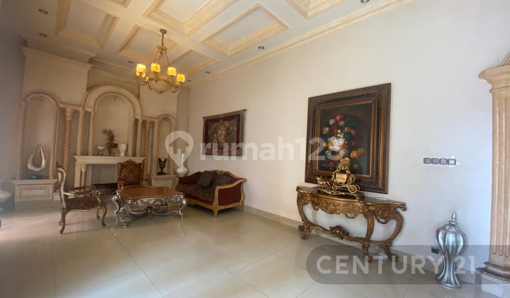 Semi-Furnished 2.5-Story House in the Menteng Area
