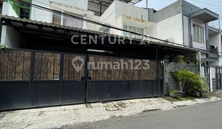 Dijual Rumah Siap Huni 3 Lantai Menteng Dalam Jakarta Selatan