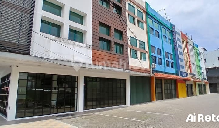 Disewakan Ruko 3 Lantai Akses Lift Bintaro Jakarta Selatan