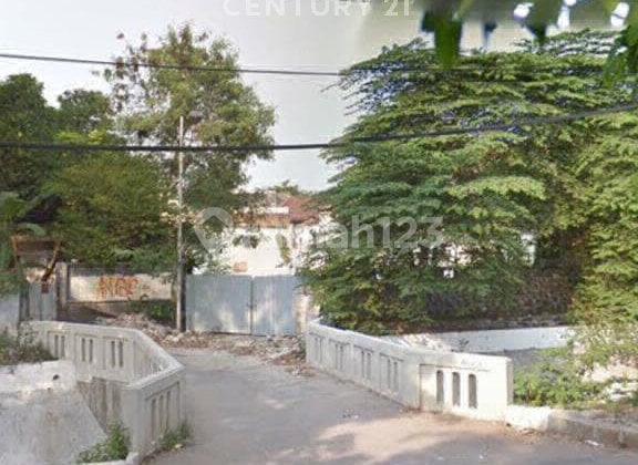 Land Plot for Sale in the Elite Menteng Area, Central Jakarta