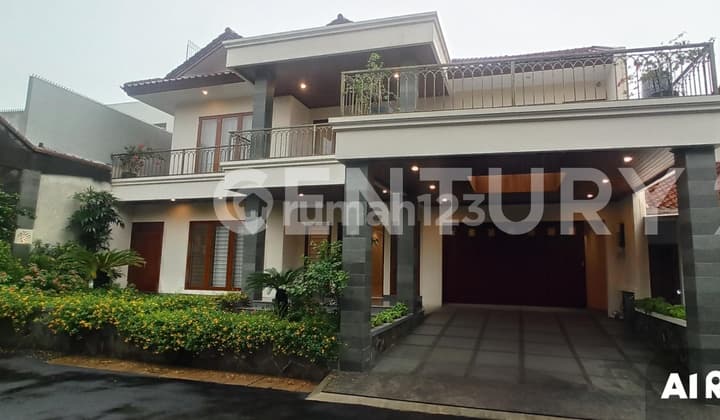 Townhouse Mewah Private Pool Furnished Jati Padang Jakarta