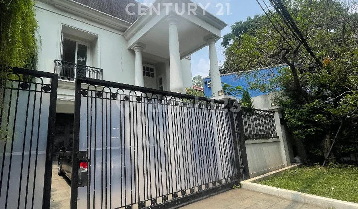Rumah Mewah Daerah Prime Kebayoran Baru Siap Huni