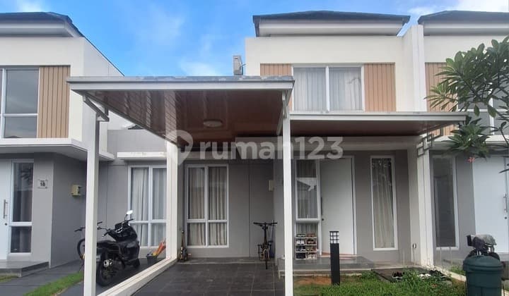 Paramount Petals Cluster Canna, Rumah 2 lantai Furnish