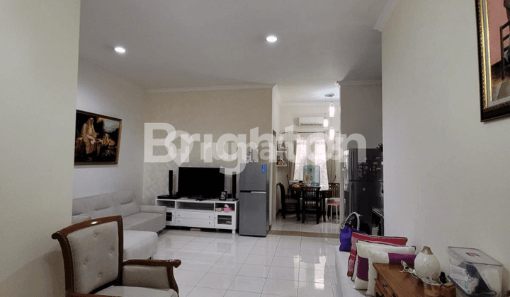 Rumah Terawat Cluster Crystal Gading Serpong