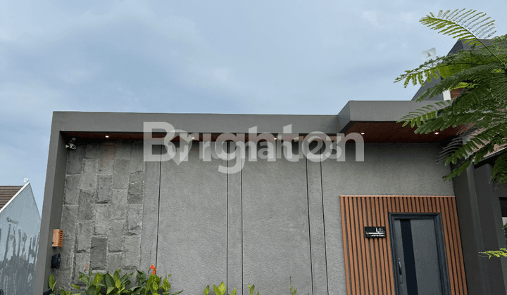 Rumah konsep Villa di Suvarna Sutera, Tangerang