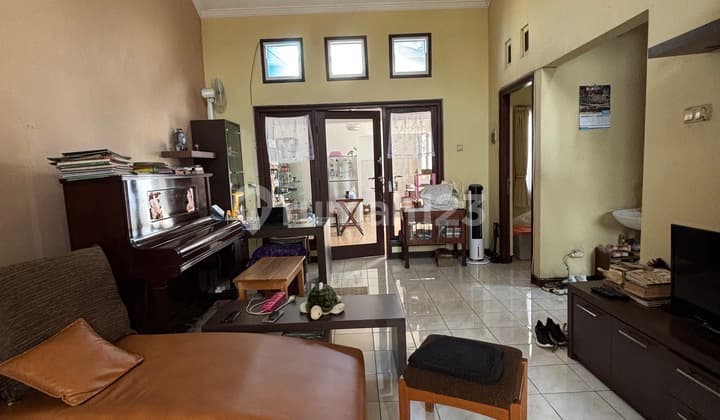 For Sale Ready-to-Occupy House Kbp Wangsakerta New Parahyangan City