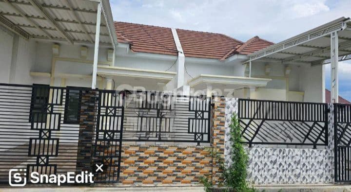 Rumah gandeng 2 siap huni di Menganti, Surabay tua