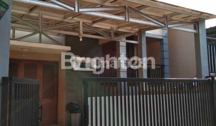 Rumah split 2.5 lantai 50 meter dari stasiun pondok Ranji, Tangerang selatan