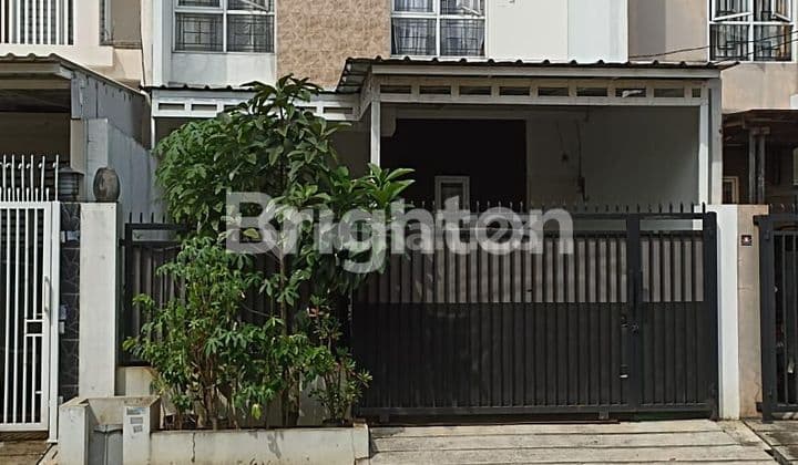 Rumah 2 lantai siap huni di komplek Perdagangan, Ciledug, Tangerang
