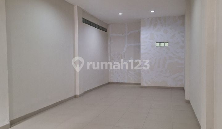 Ruko Baru di Cibadak tengah kota