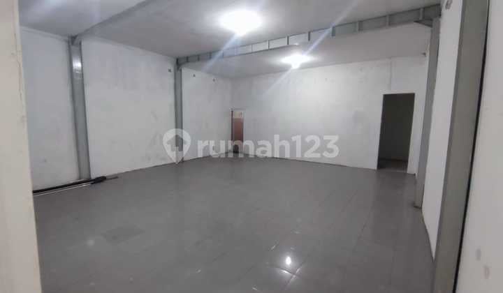 Ruko Tengah Kota Di Bandung Cocok Untuk Bisnis