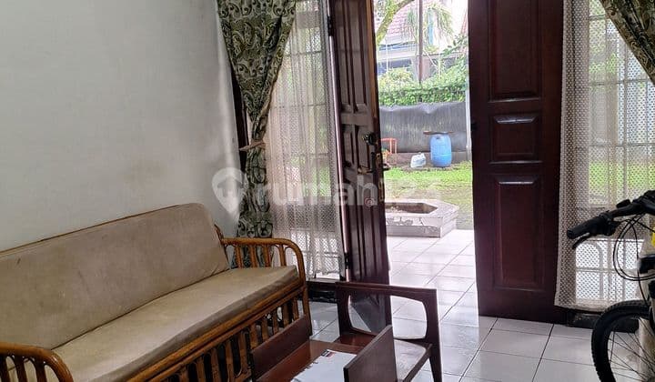 Rumah Tinggal Di Tengah Kota Lingkungan Tenang Dan Asri Rumah SHM