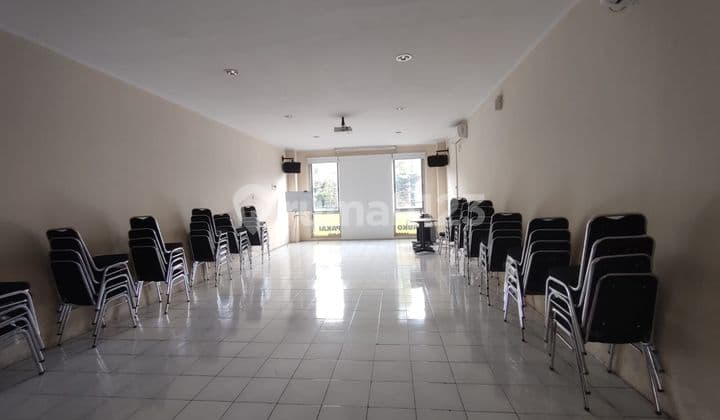 Ruko 3 lantai di jalan naripan, pusat kota Bandung