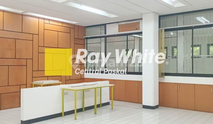 Shop House / Commercial Space on Ir H Juanda Main Road, Bandung
