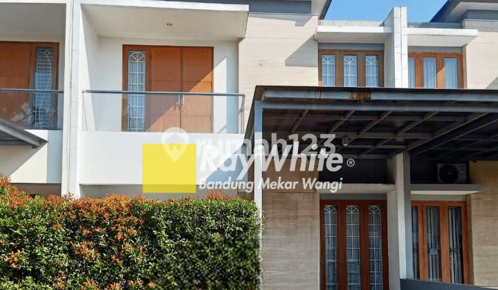 For Sale Rumah 2 Lantai Bagus Furnished di Cherry Field, Bandung