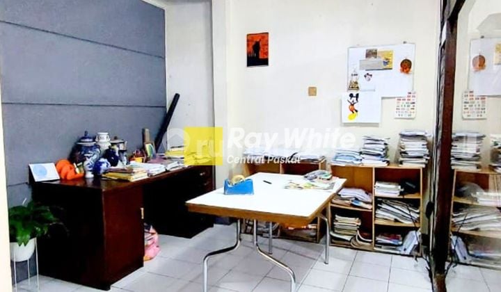 Comfortable House on Sukajadi Wing